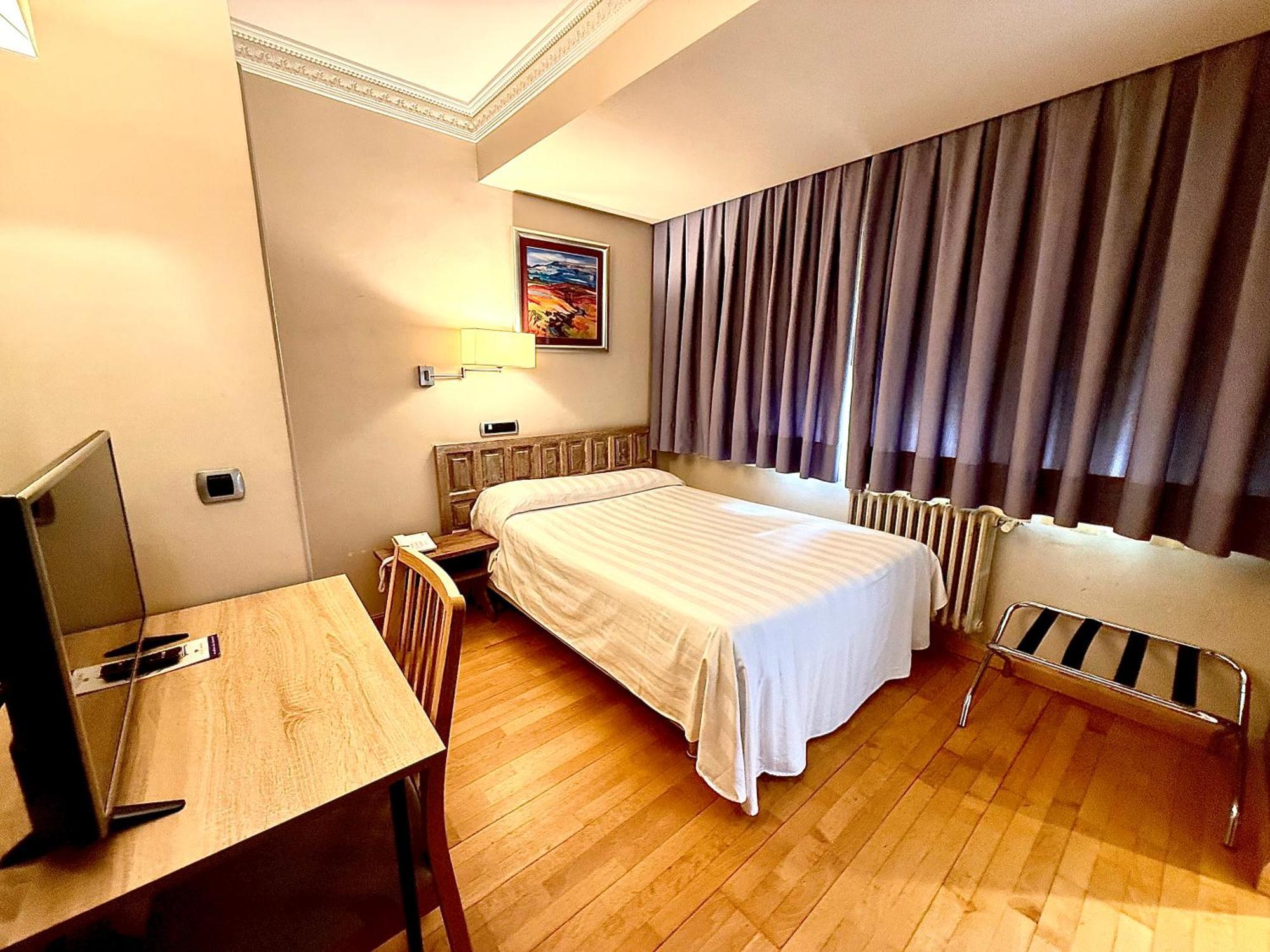 Hotel Virrey Arnedo Esterno foto